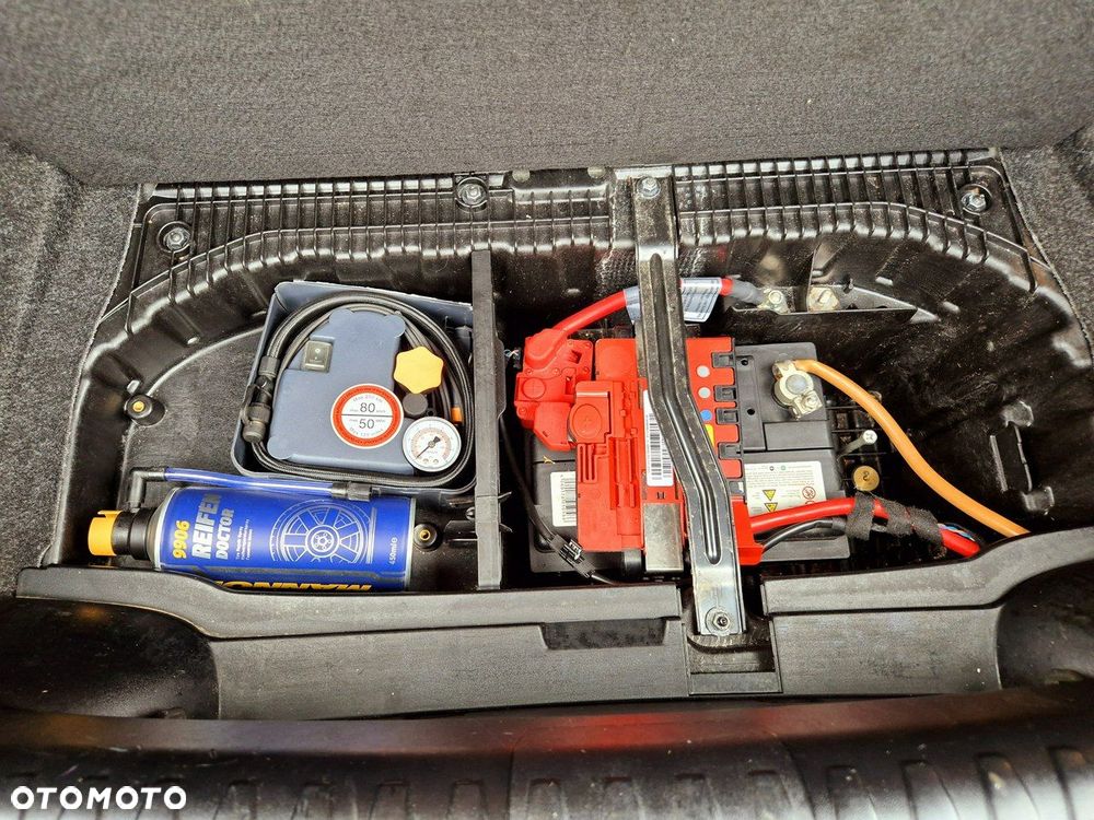 BMW Seria 1 116i - 23