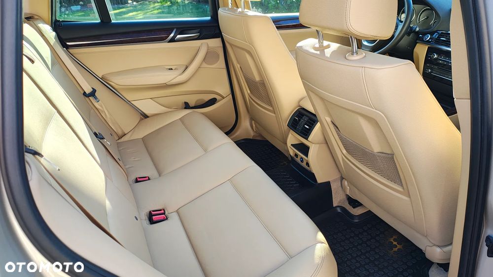 BMW X3 xDrive28i xLine - 13