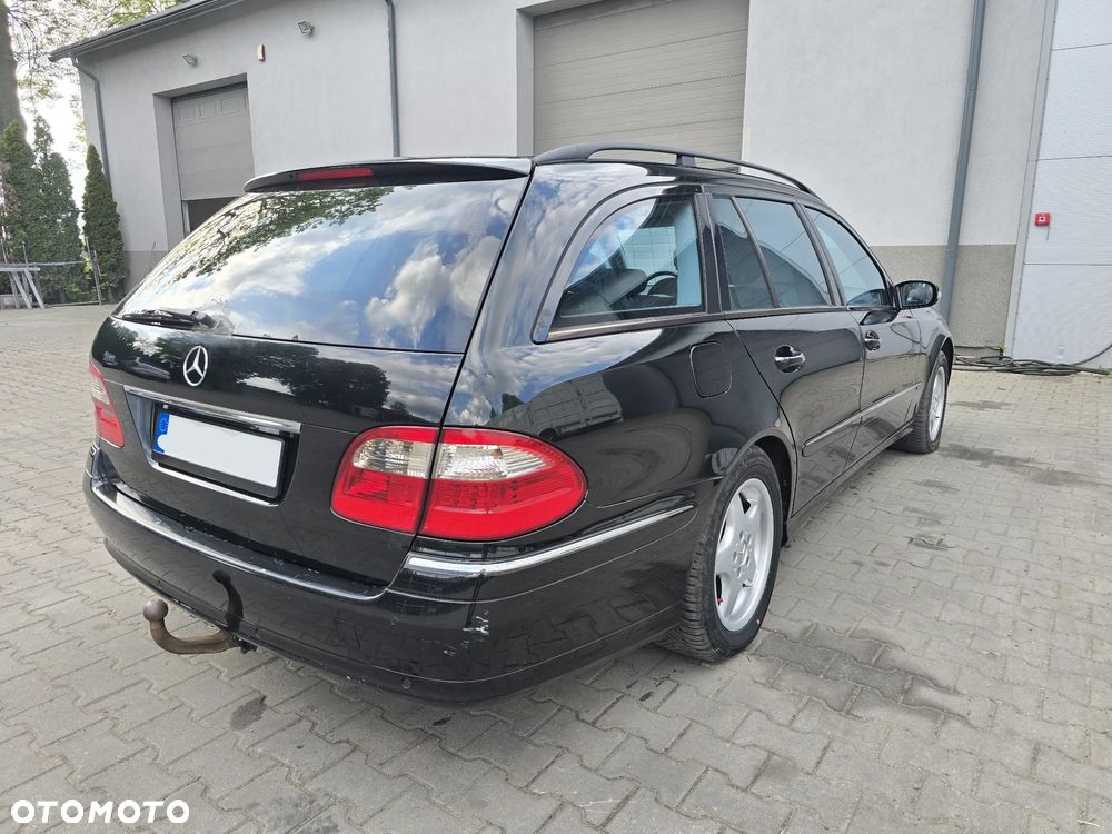 Mercedes-Benz Klasa E 320 CDI T Avantgarde - 8