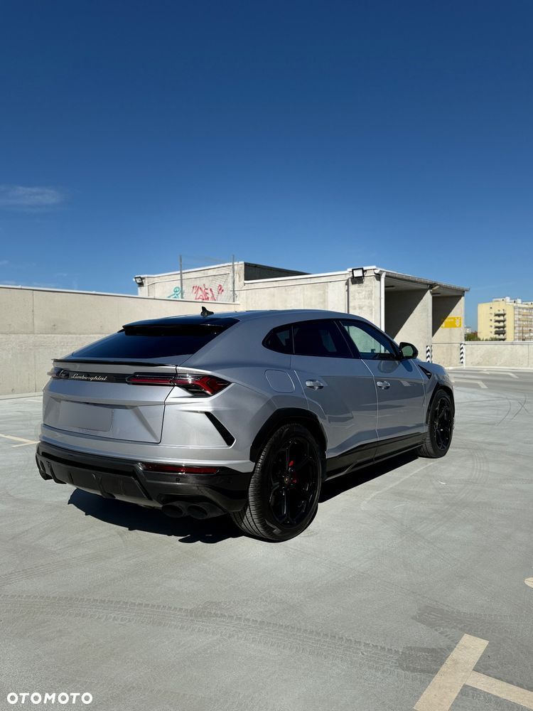 Lamborghini Urus Standard - 13