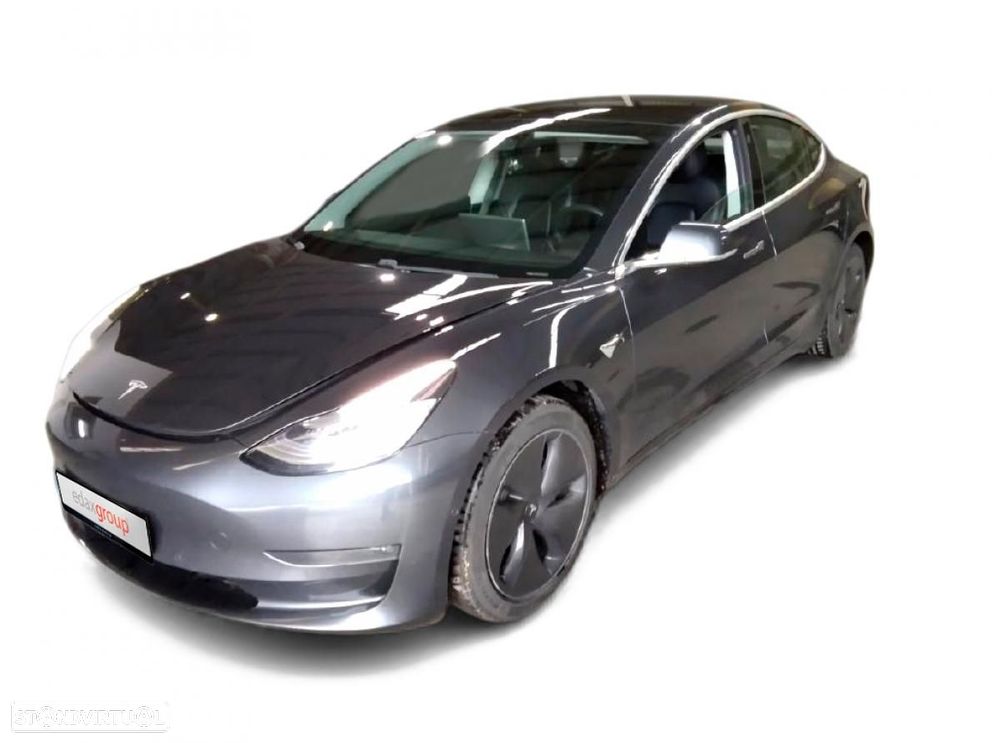 Tesla Model 3 - 1