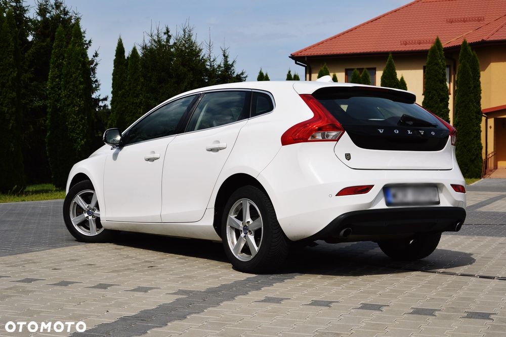 Volvo V40 D4 Summum - 38
