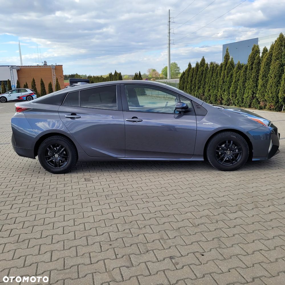 Toyota Prius 1.8 Hybrid Prestige - 12