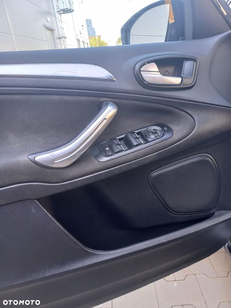 Ford S-Max - 39
