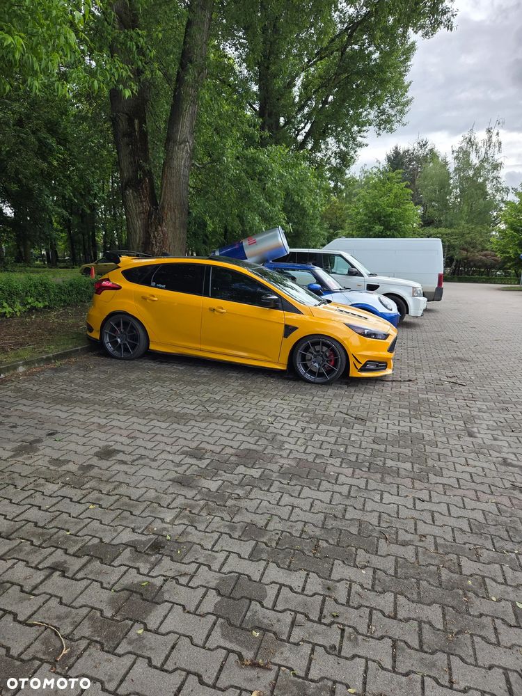 Ford Focus 2.0 EcoBoost ST - 7