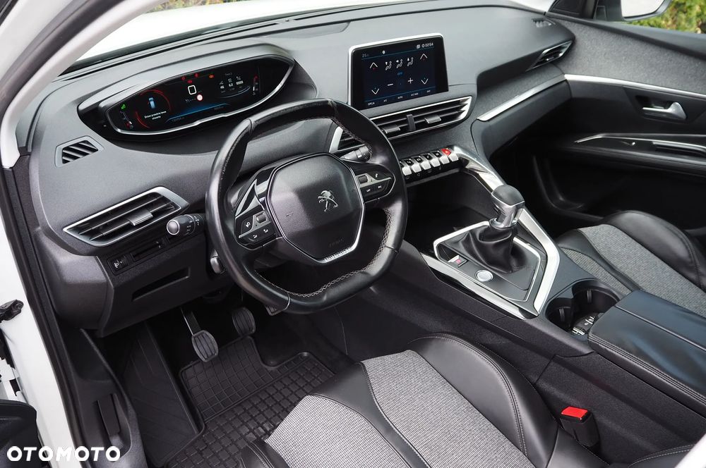 Peugeot 3008 BlueHDi 120 Stop & Start Allure - 23