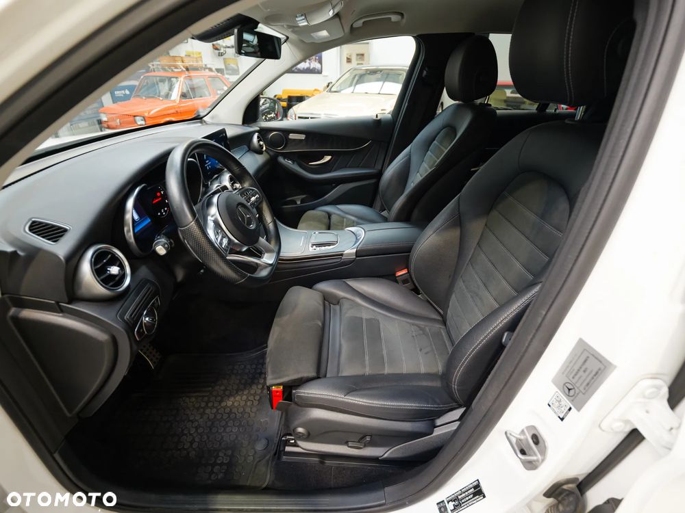 Mercedes-Benz GLC 200 d 4Matic 9G-TRONIC AMG Line - 17