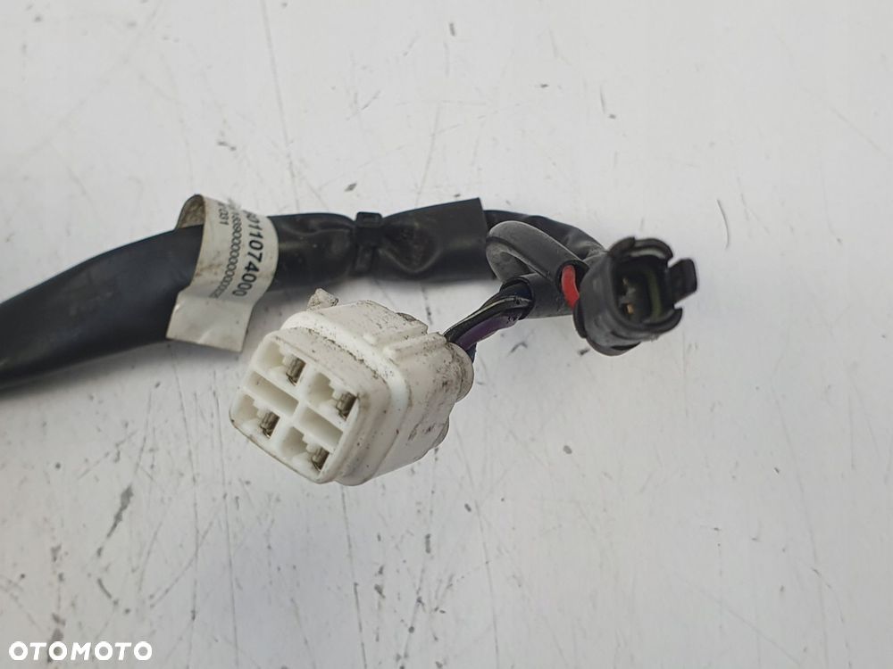 PRAWY PRZEŁĄCZNIK ZAPŁONU KTM Duke 790 18-24 włącznik 76011074000 - 8