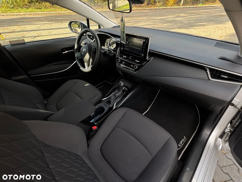 Toyota Corolla 1.8 Hybrid Comfort - 16