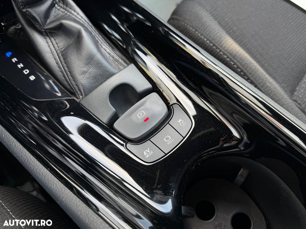 Toyota C-HR Style - 17