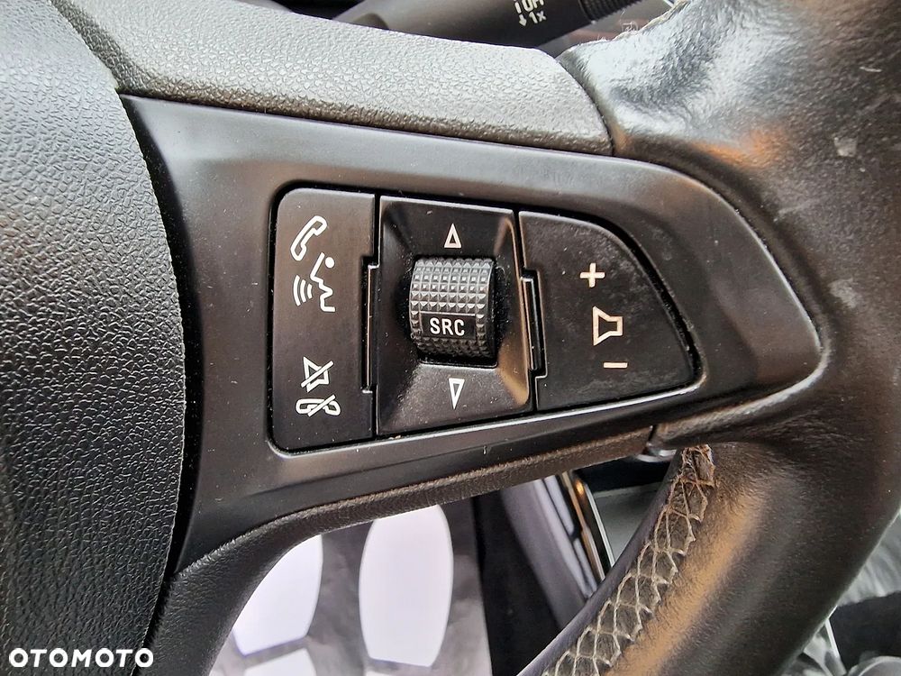 Opel Corsa 1.4 Cosmo - 15