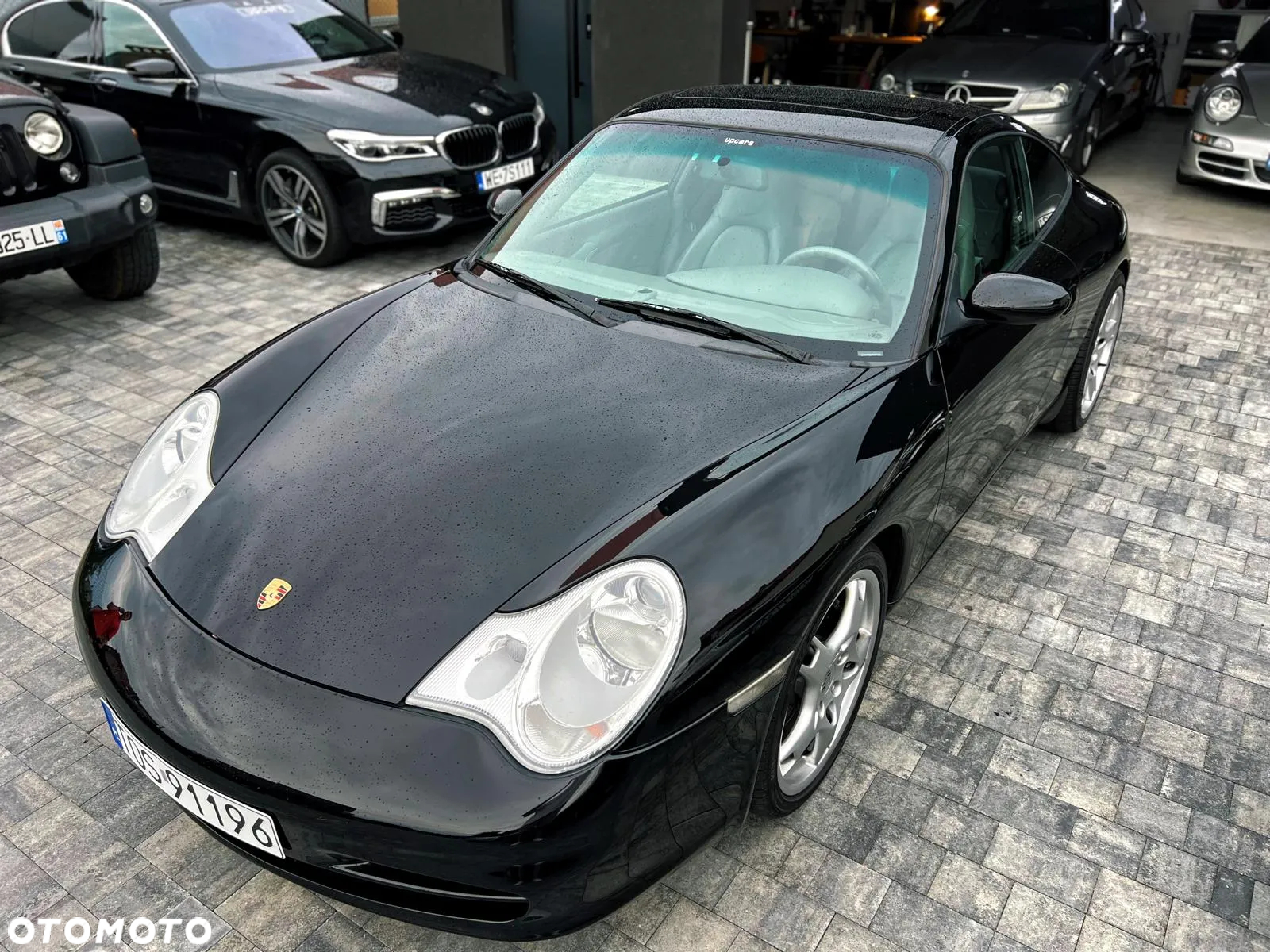 Porsche 911 Carrera - 19