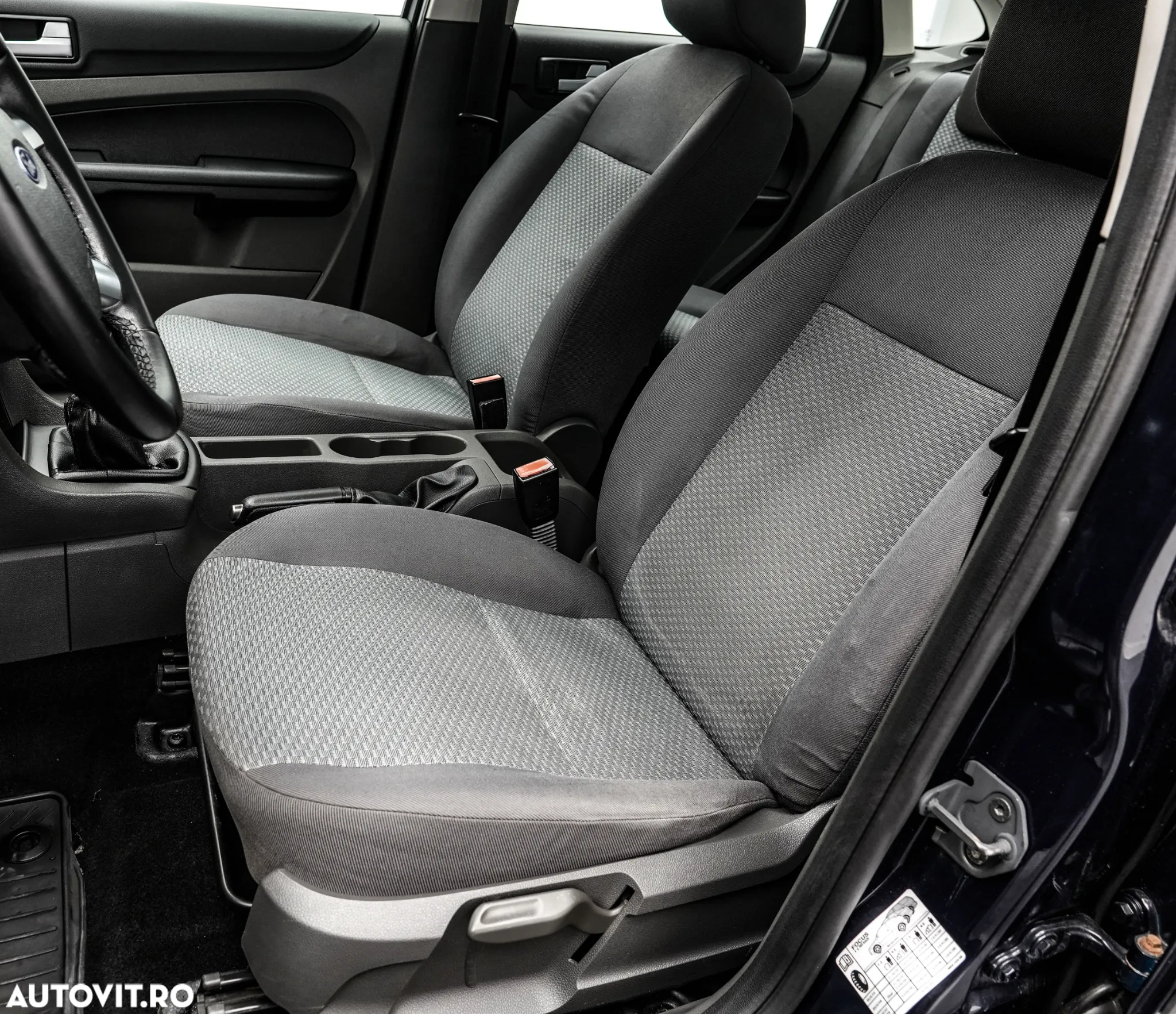 Ford Focus 1.6 TDCI Ambiente - 14