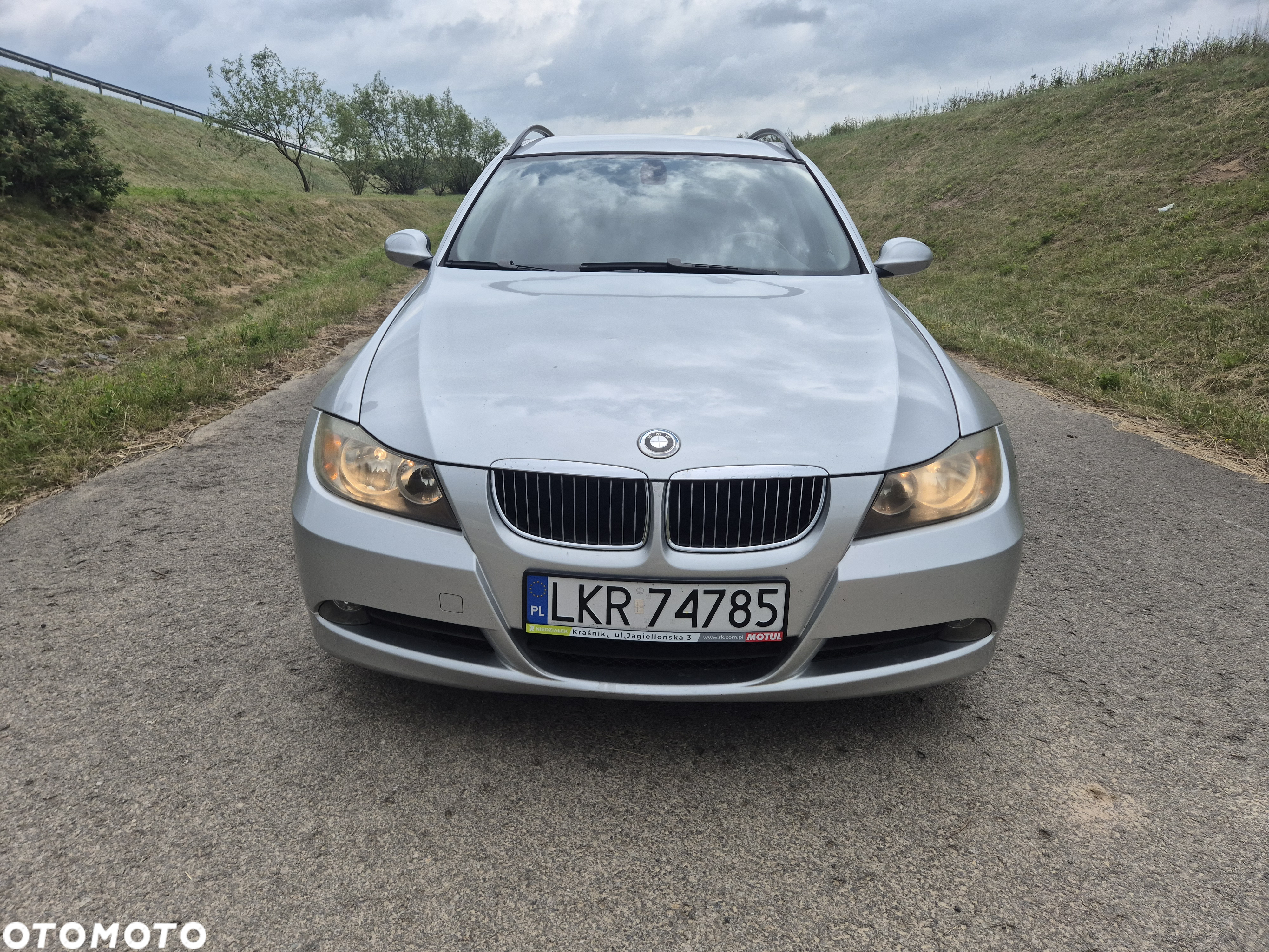 BMW Seria 3 325i Touring - 3