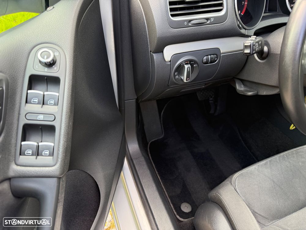 VW Golf 1.4 TSi Highline DSG - 15