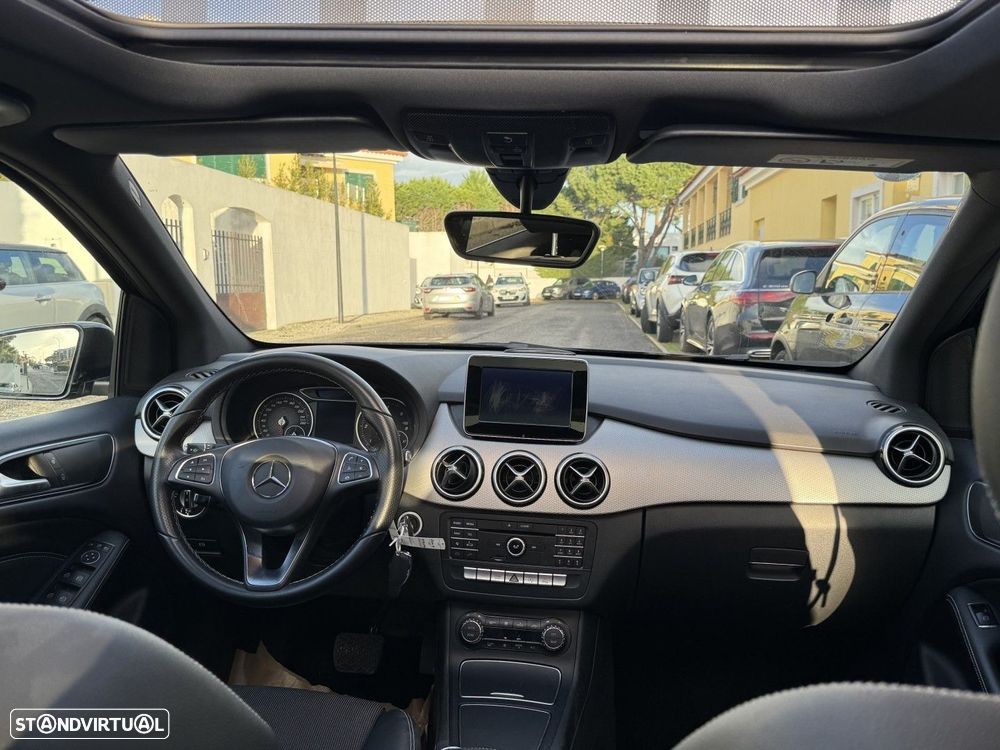Mercedes-Benz B 180 d Style Plus Aut. - 28