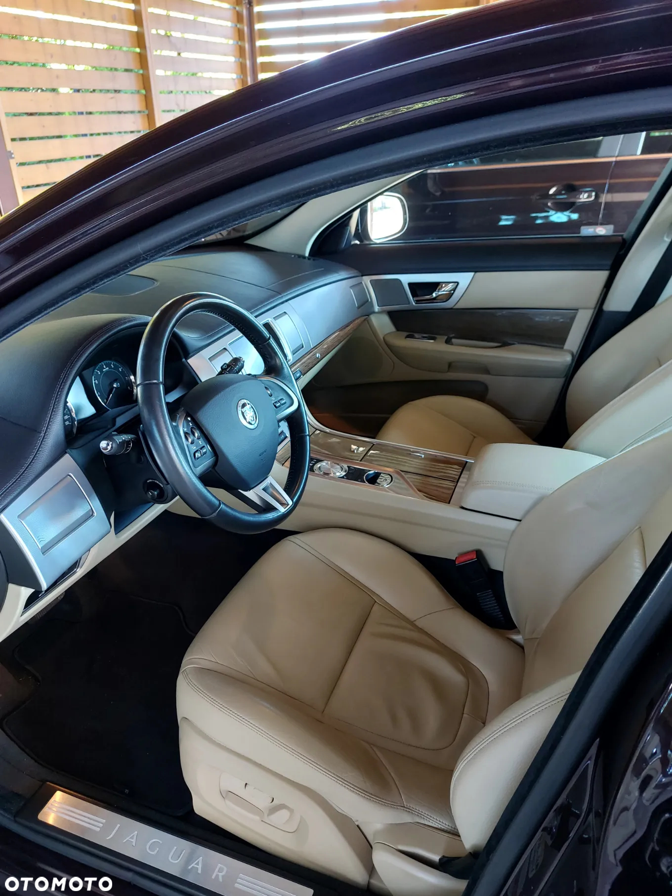 Jaguar XF 3.0 T AWD Classic - 22
