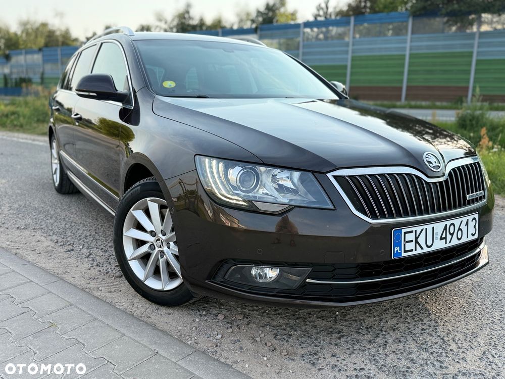 Skoda Superb 1.6 TDI GreenLine - 17
