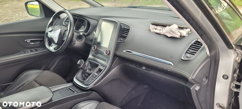 Renault Scenic ENERGY TCe 130 INTENS - 12