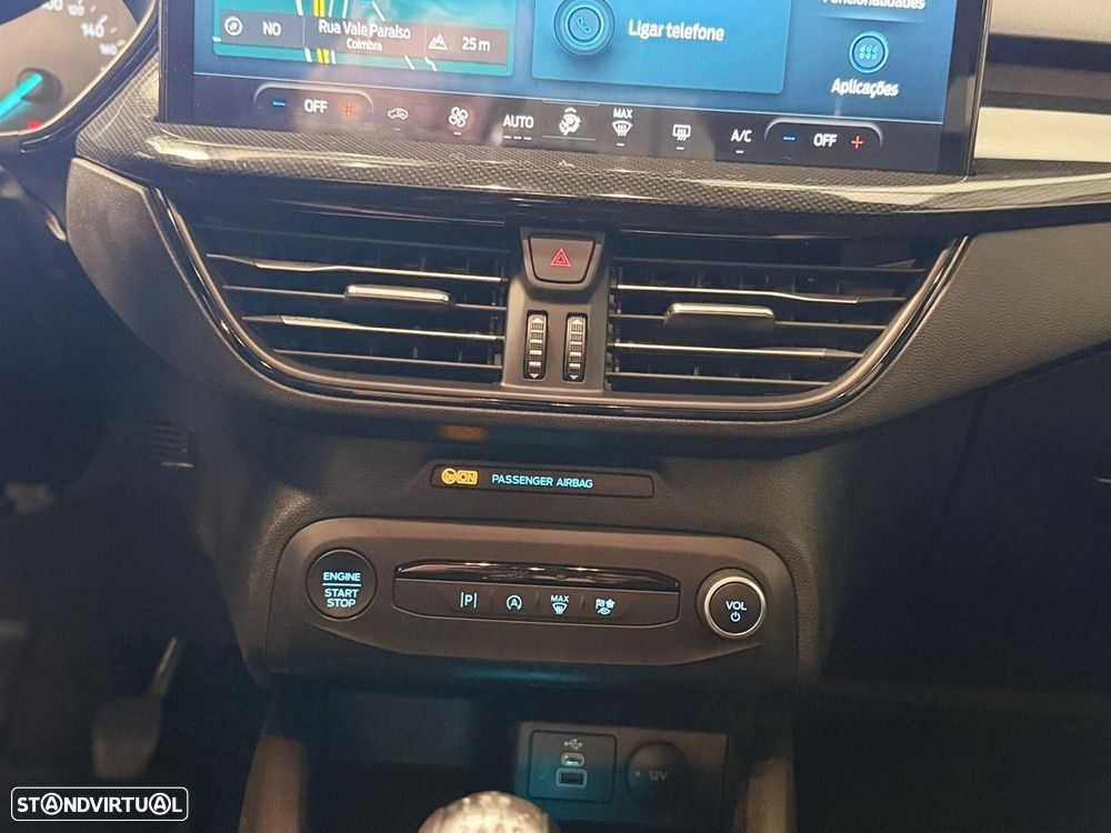 Ford Focus 1.0 EcoBoost MHEV ST-Line - 28