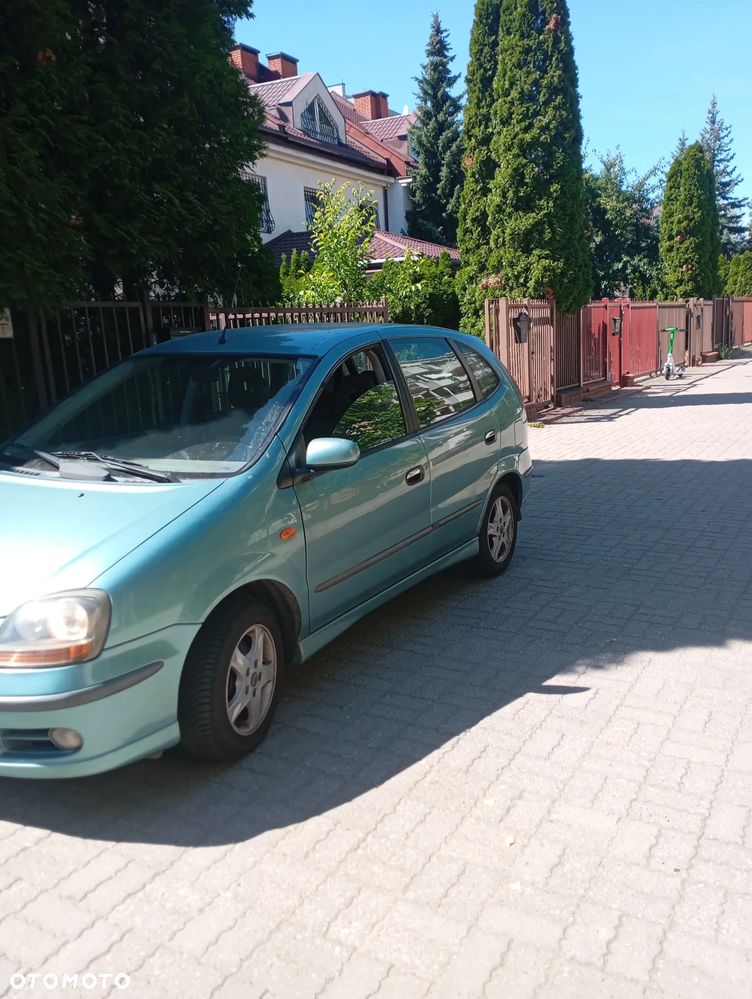 Nissan Almera Tino 1.8 - 3