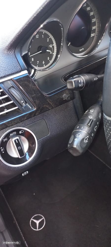 Mercedes-Benz E 300 Bluetec Hybrid Avantgarde - 7