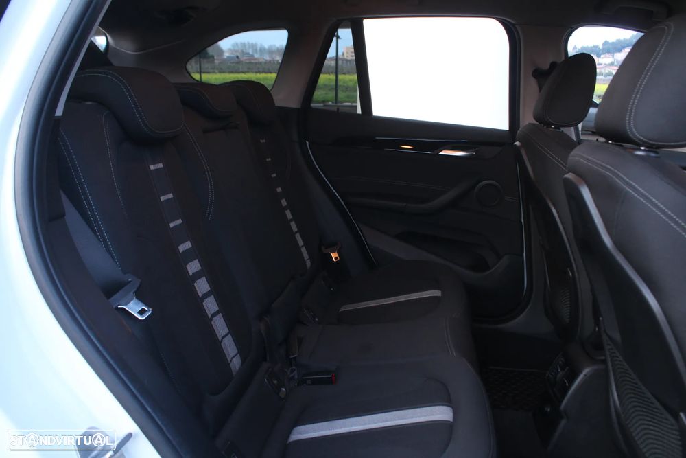 BMW X1 16 d sDrive Line Sport - 42