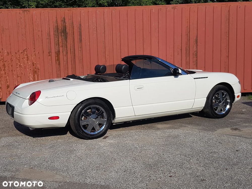 Ford Thunderbird - 4