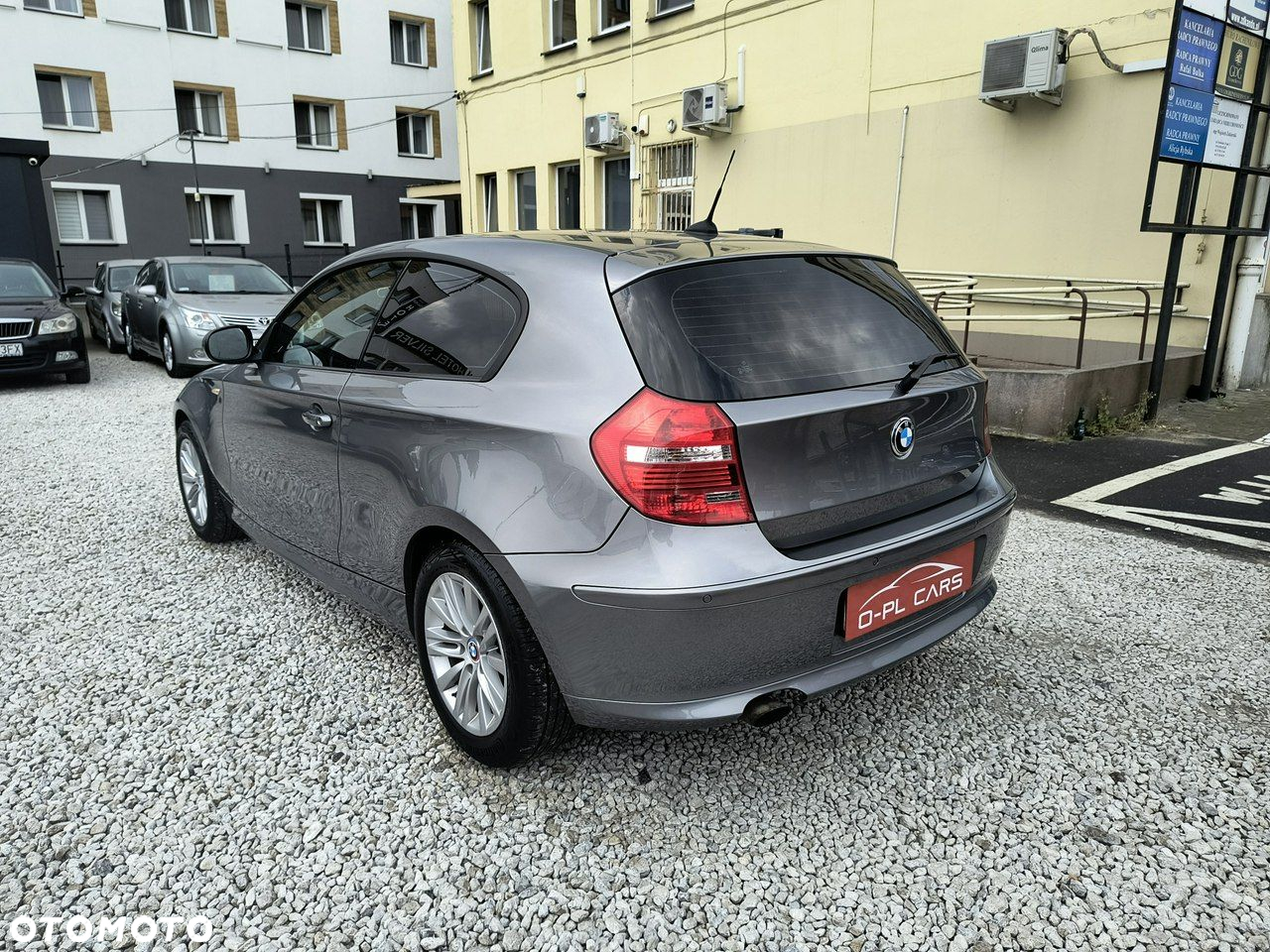 BMW Seria 1 118d Sport Line - 7
