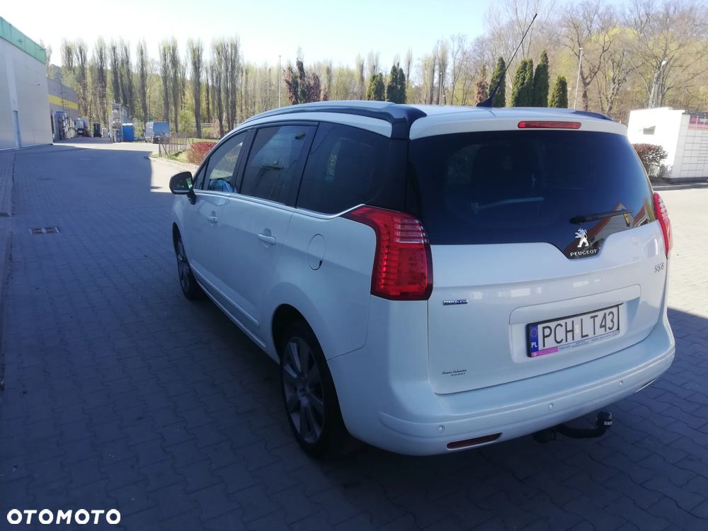 Peugeot 5008 - 5