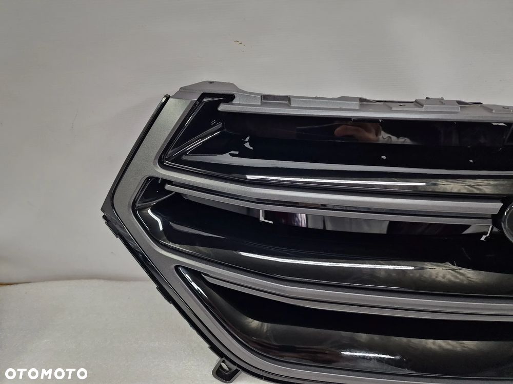 FORD EDGE II MK2 15- ATRAPA / GRILL PRZEDNI PRZÓD CZARNY NOWY ORYGINALNY ( OPCJA BEZ KAMERY ) , NR GT4B8200JBMAS / GT4B8200KB5FM6 / GT4B8200MF5FM6 / GT4Z8200KB / GT4Z8200 / GT4B8200 , NR AUKCJI GL401 - 3