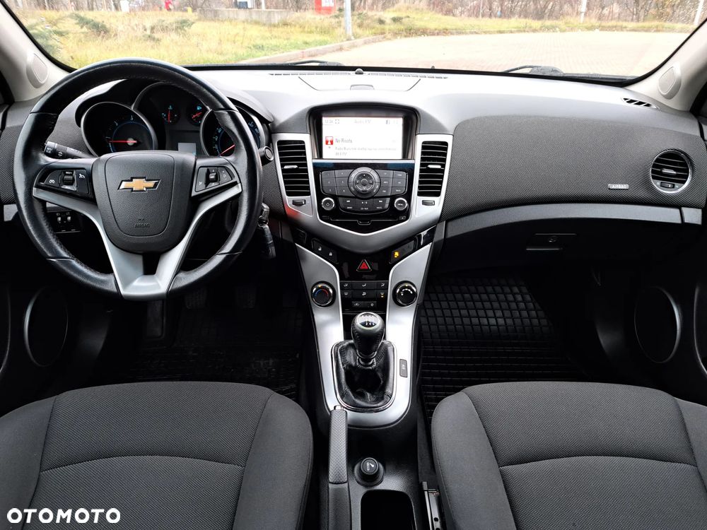 Chevrolet Cruze - 22