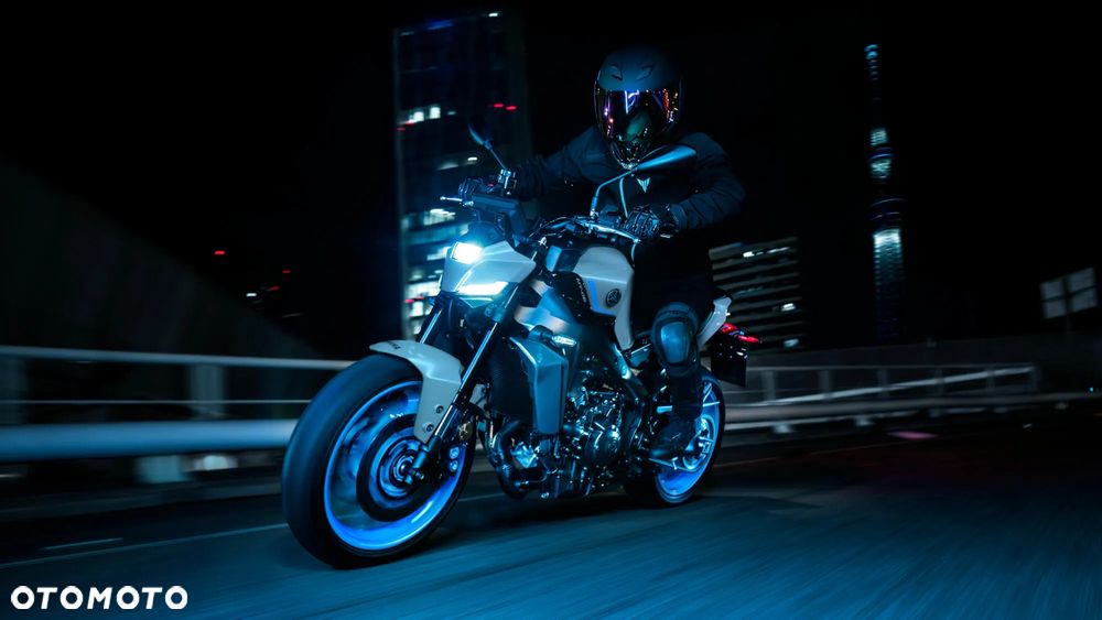 Yamaha MT - 7