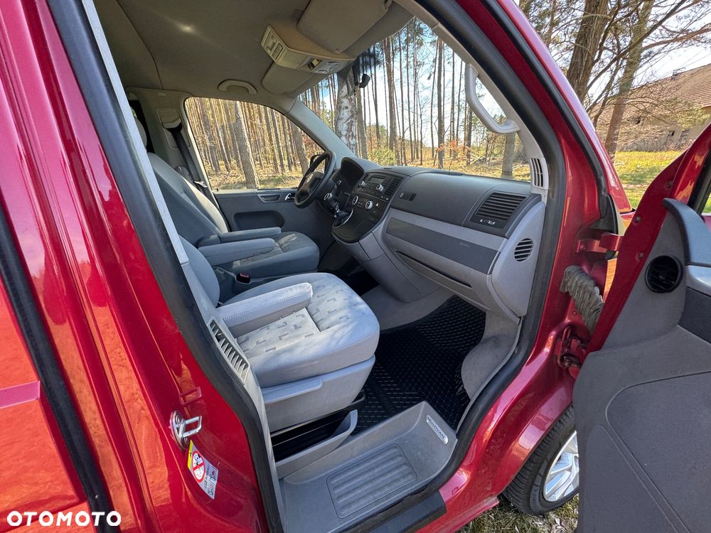 Volkswagen Multivan - 23