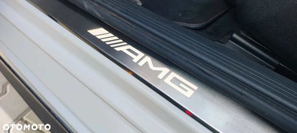Mercedes-Benz CLS 63 AMG 4-Matic - 29