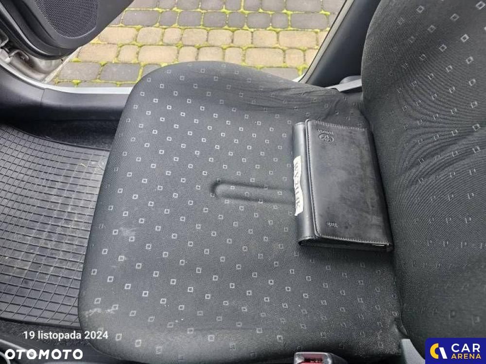 Toyota Yaris 1.4 D-4D Luna A/C - 32