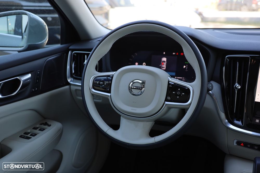 Volvo V60 2.0 T6 AWD TE Plus Bright - 26