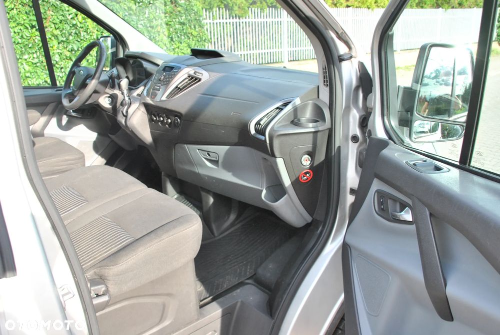 Ford Transit Custom - 9
