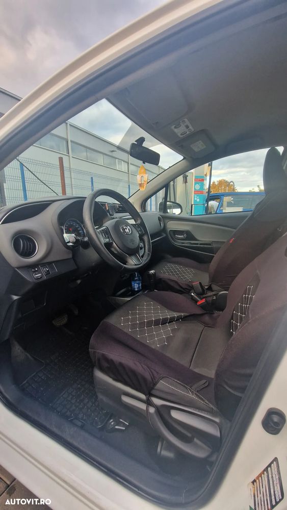 Toyota Yaris 1.5 VVT-i HSD Terra - 22
