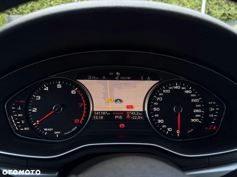 Audi A4 Avant 40 TFSI S tronic - 22