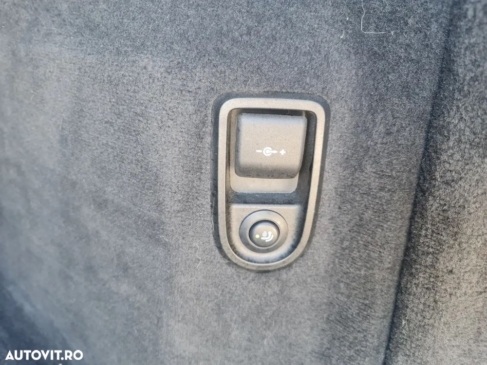 BMW Seria 5 530d AT MHEV - 18