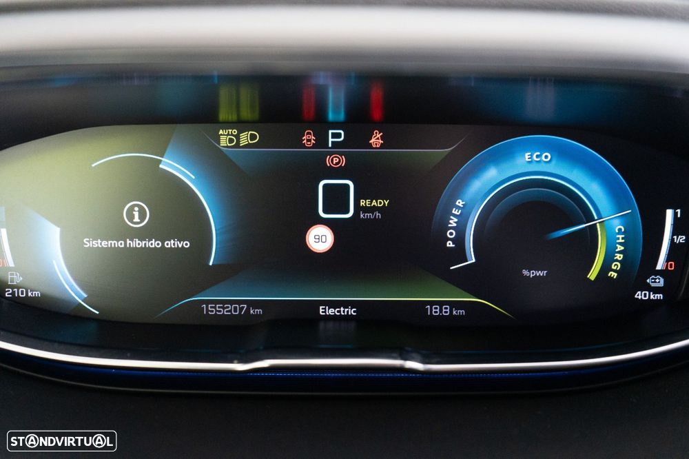 Peugeot 3008 1.6 Hybrid GT Pack e-EAT8 - 27