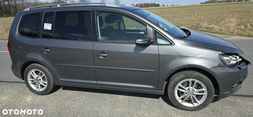 Volkswagen Touran - 5