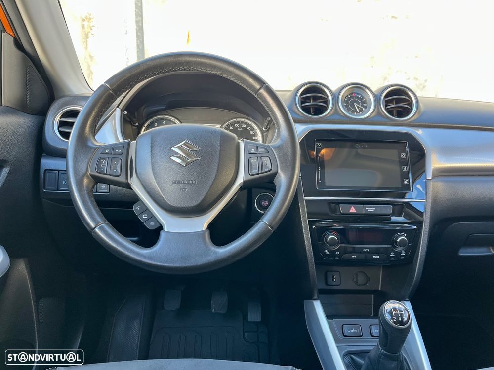 Suzuki Vitara 1.6 VVT Special Edition - 6