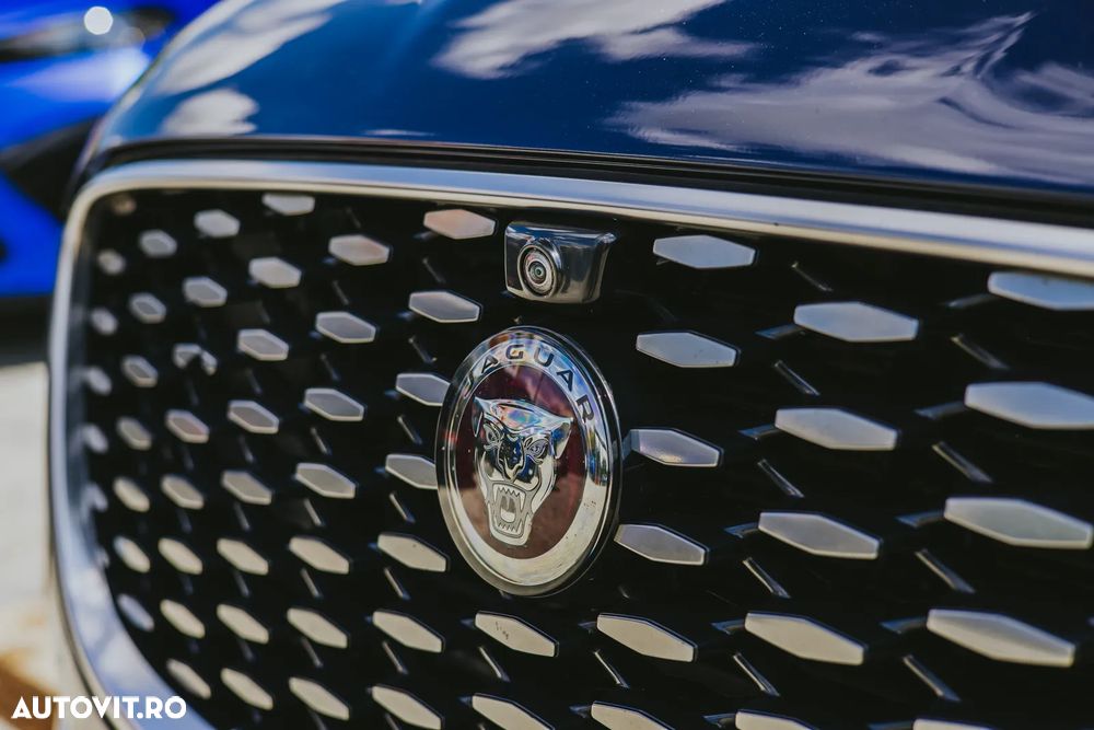 Jaguar F-Pace D200 AWD SE - 6