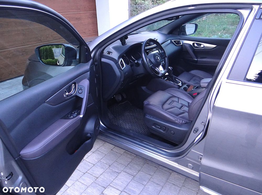 Nissan Qashqai 1.3 DIG-T DCT TEKNA+ - 6