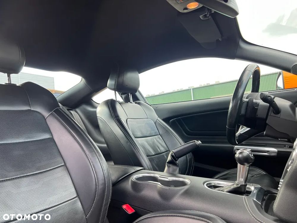 Ford Mustang 5.0 V8 GT - 20