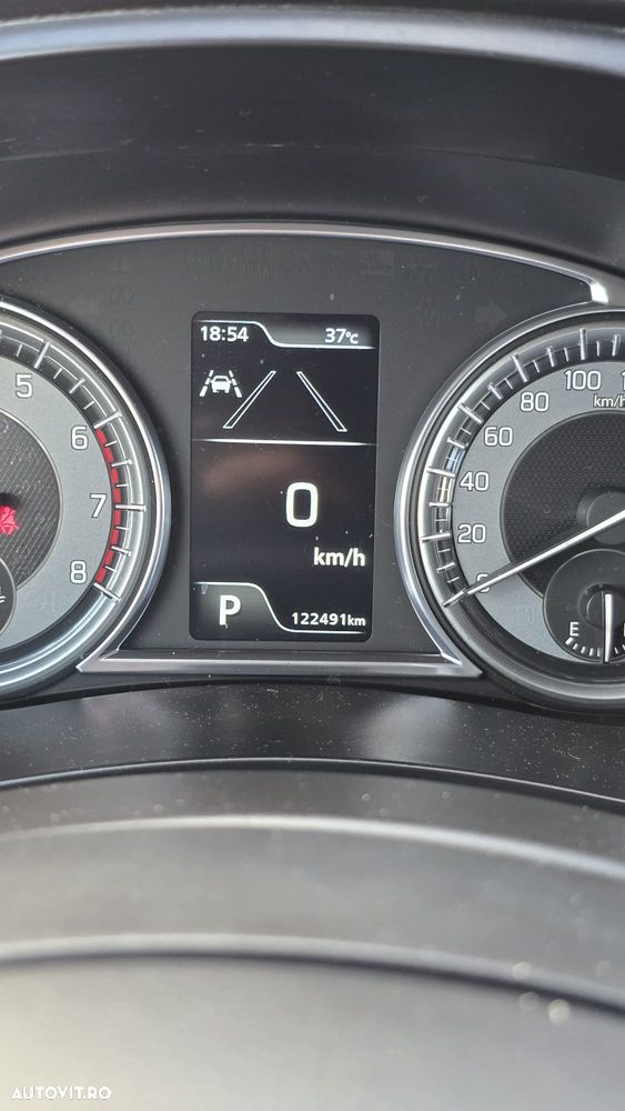Suzuki S-Cross - 8