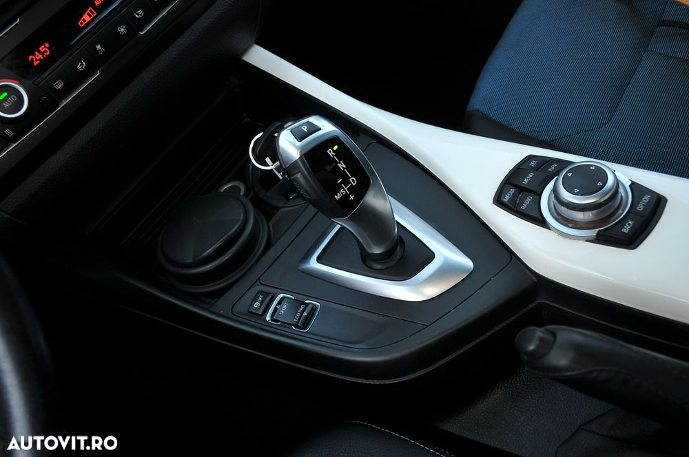 BMW Seria 1 120d Aut. - 17