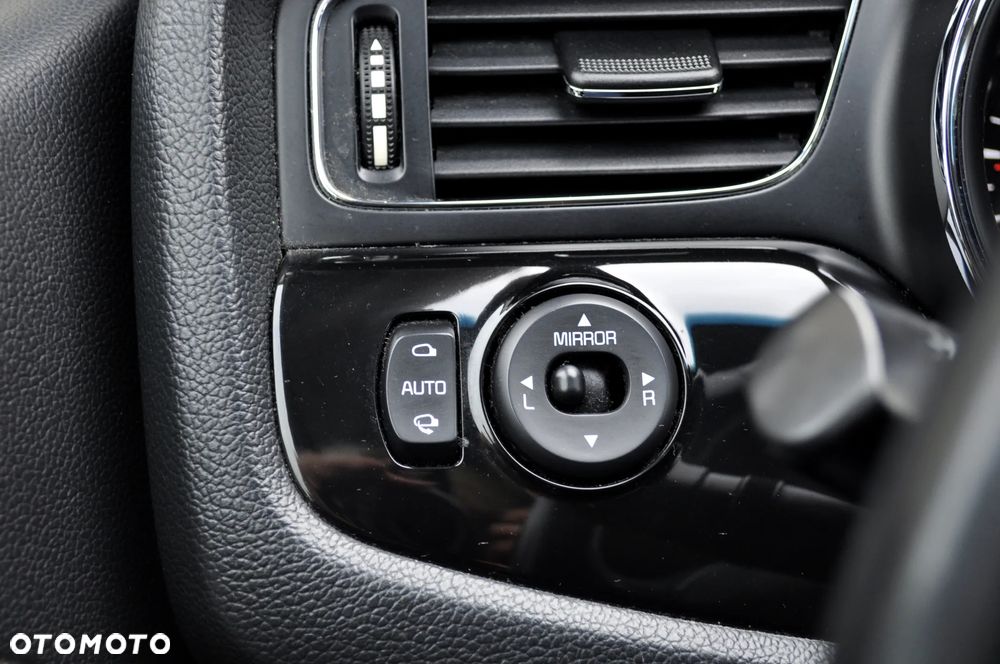 Kia Ceed 1.6 CRDi 128 Platinum Edition - 24